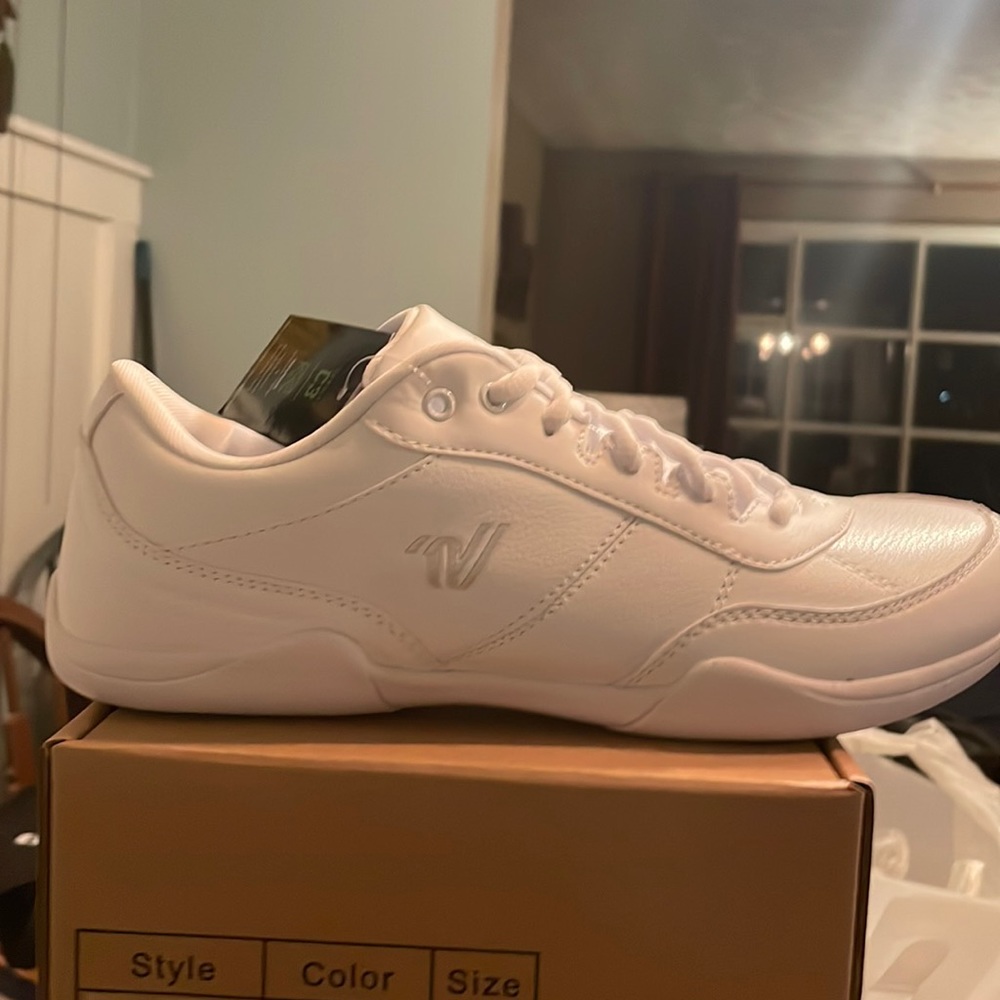 VARSITY CHEERLEADER 3 CHEER SHOES